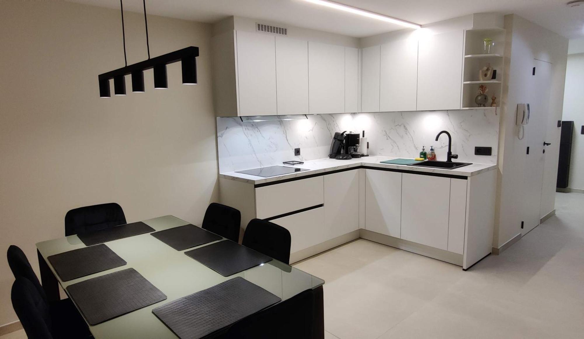 Recent Vernieuwd Appartement Met Zeezicht En Een Gratis Parkeerplaats Коксейде Екстериор снимка