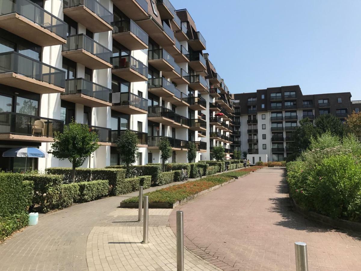 Recent Vernieuwd Appartement Met Zeezicht En Een Gratis Parkeerplaats Коксейде Екстериор снимка