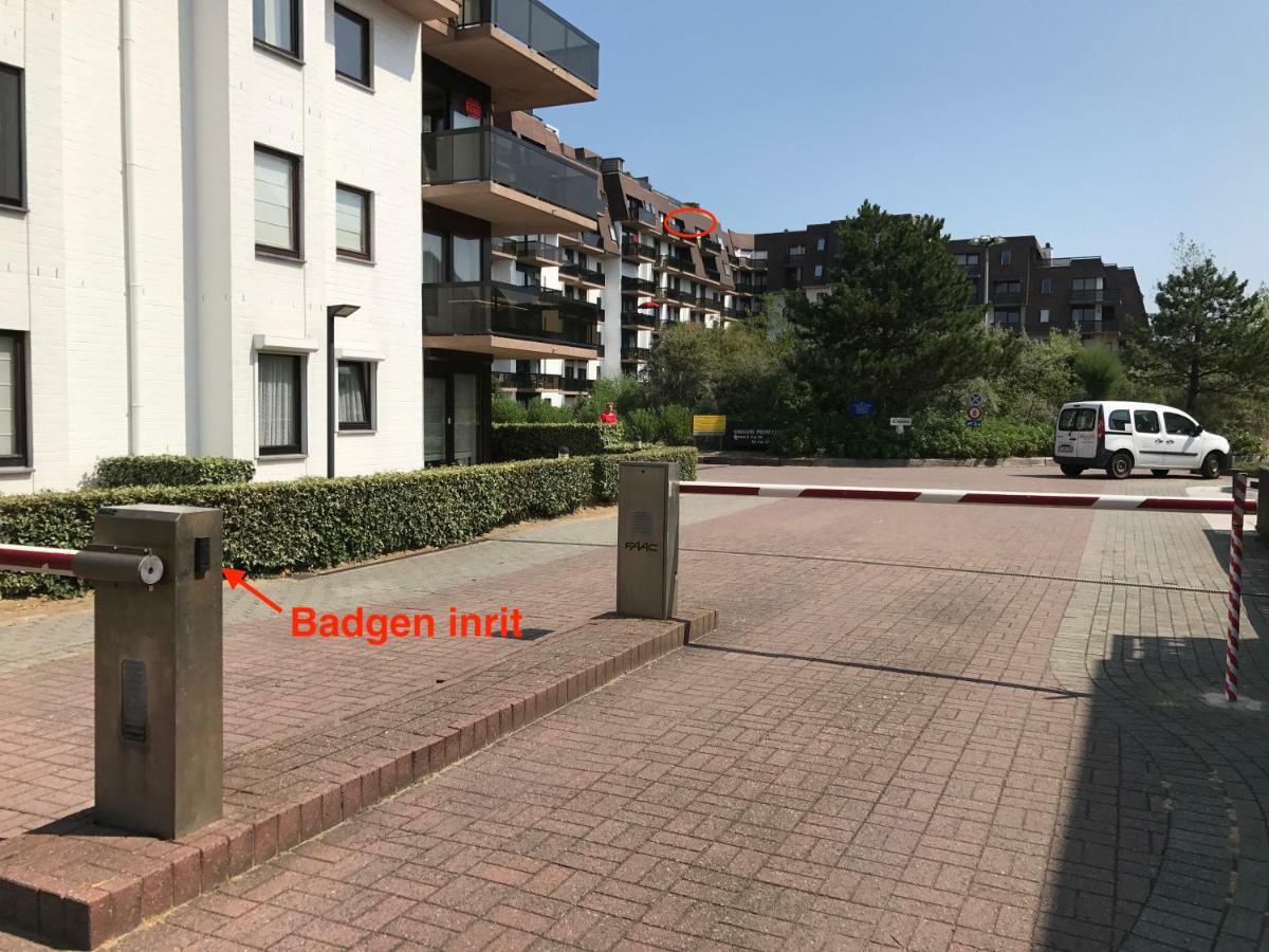 Recent Vernieuwd Appartement Met Zeezicht En Een Gratis Parkeerplaats Коксейде Екстериор снимка